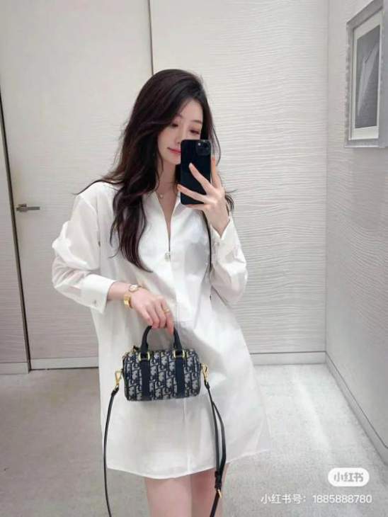 Picture of Dior Handbags _SKUfw239216810fw